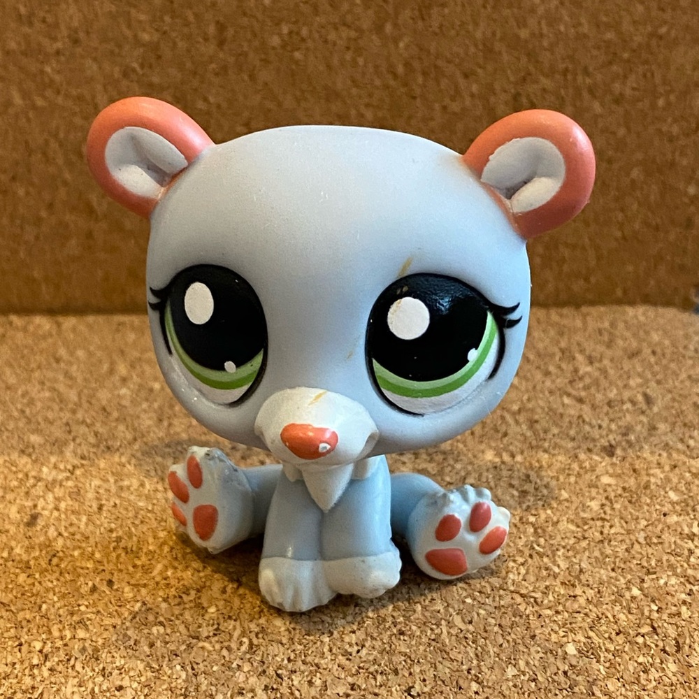 Hasbro Littlest Pet Shop Blue and Pink Bear Figure